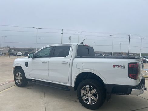 Used 2025 Ford Ranger Lariat w/ FX4 Off-Road Package image 7