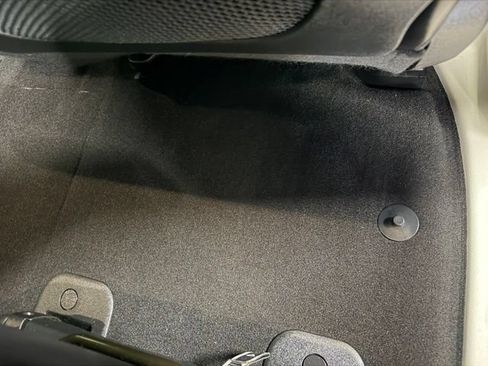 Used 2023 Chrysler Pacifica Touring-L FWD image 29