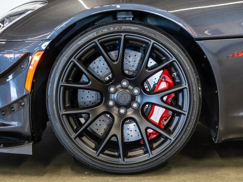 Used 2016 Dodge Viper ACR w/ Exterior Carbon Fiber Package RWD image 14