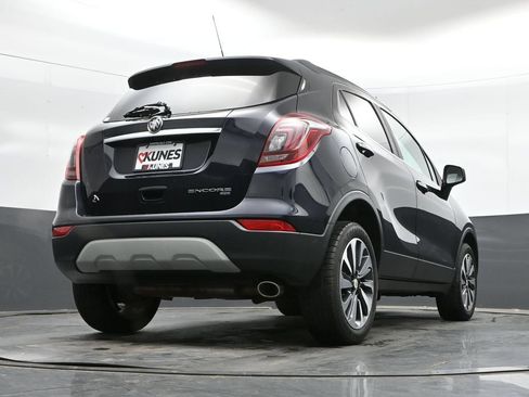Used 2021 Buick Encore Preferred AWD/4WD image 38