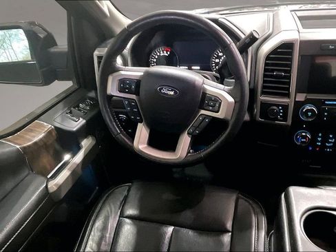 Used 2018 Ford F150 Lariat image 5