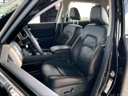 Used 2022 Nissan Pathfinder Platinum AWD/4WD image 3