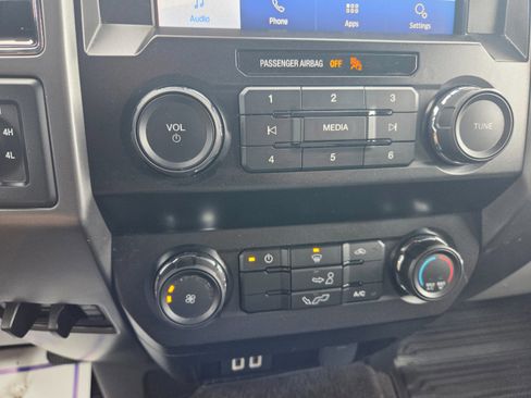 Used 2020 Ford F150 XLT image 17