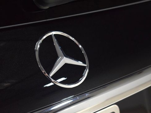 Used 2025 Mercedes-Benz Maybach GLS 600 4MATIC image 11