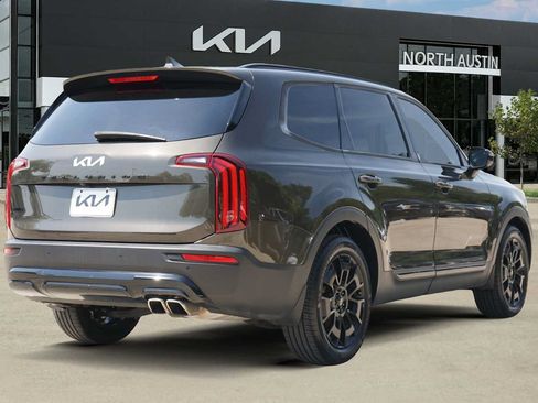 Used 2022 Kia Telluride SX w/ SX Prestige Package AWD/4WD image 5