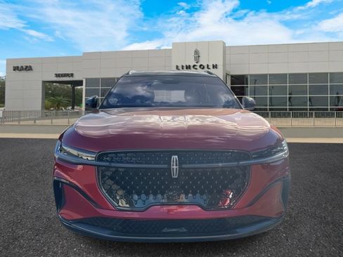 Used 2024 Lincoln Nautilus Reserve w/ Equipment Group 202A image 8