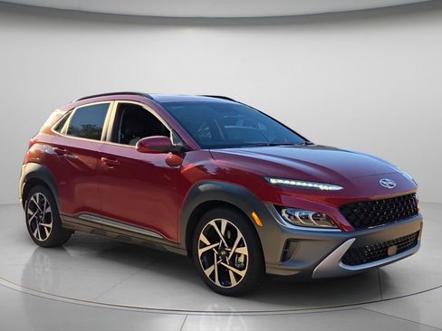 Used 2022 Hyundai Kona Limited AWD/4WD image 9