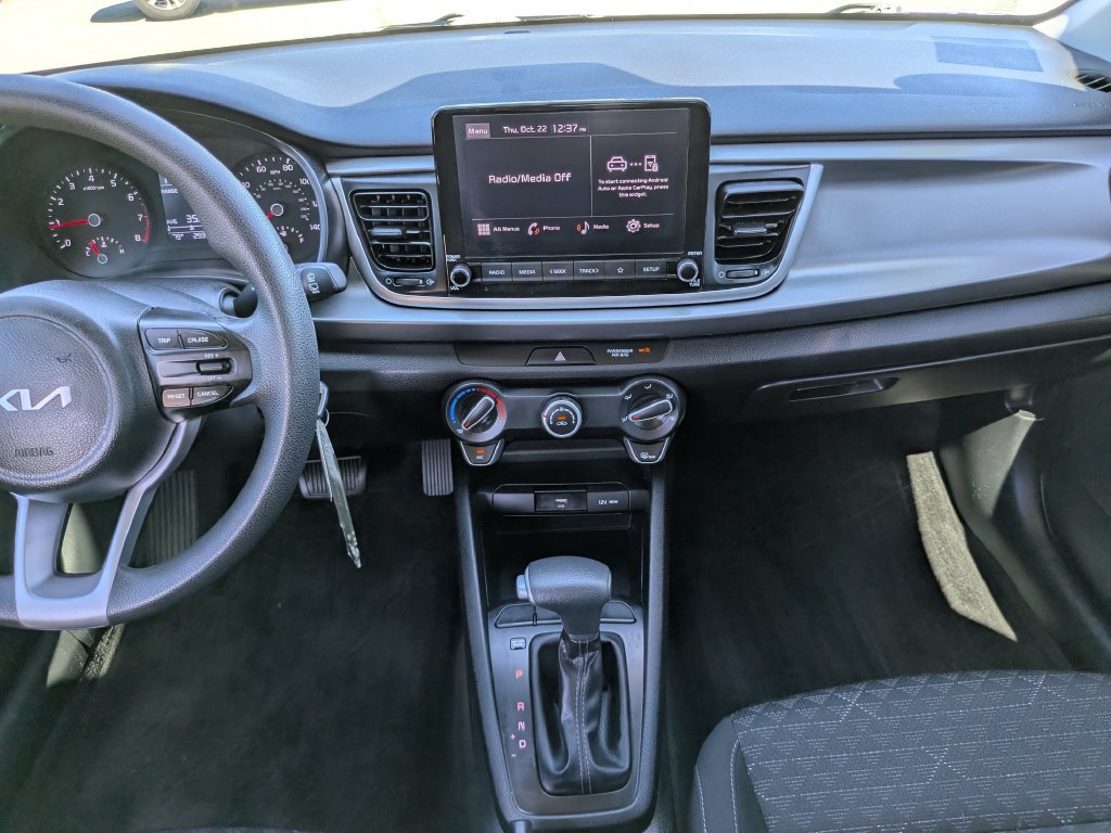 Certified 2023 Kia Rio S FWD image 17