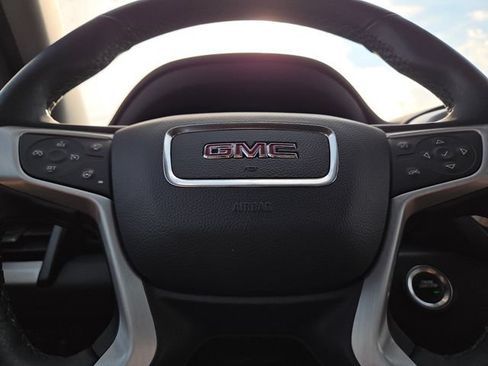 Used 2024 GMC Terrain SLT w/ Infotainment Package II AWD/4WD image 28