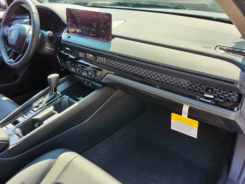 New 2025 Honda Accord EX-L image 17
