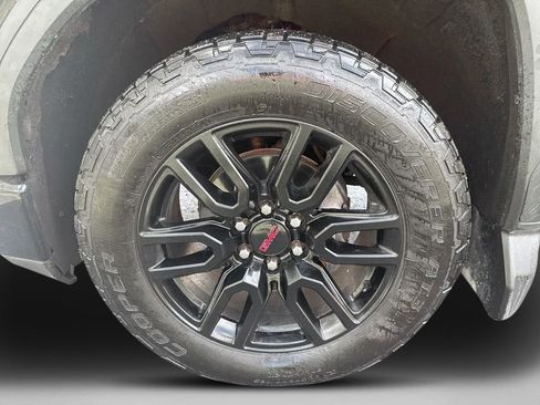 Used 2021 GMC Sierra 1500 Elevation w/ X31 Off-Road Package AWD/4WD image 10
