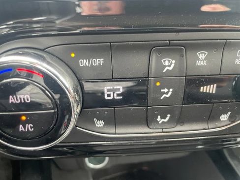 Used 2025 Chevrolet Trax ACTIV w/ Driver Confidence Package FWD image 12
