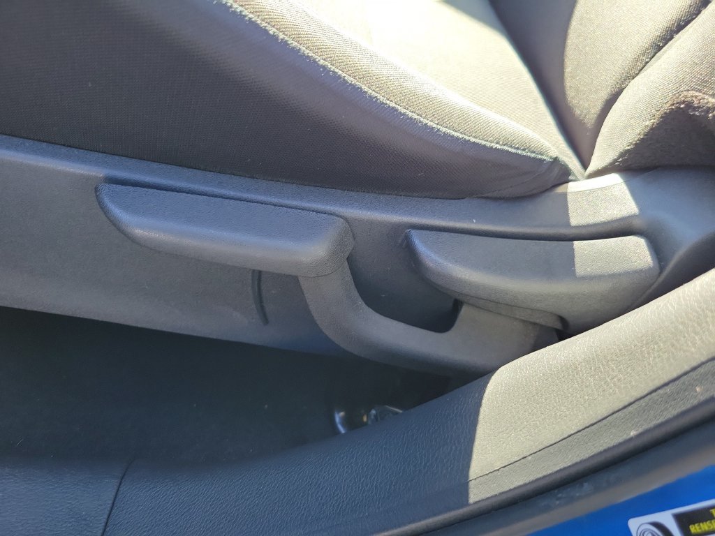 Used 2024 Nissan Kicks S FWD image 27