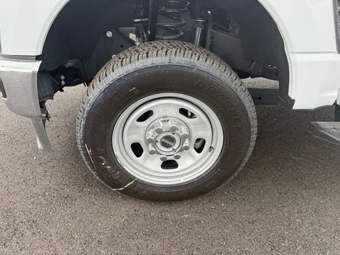 New 2024 Ford F350 XL w/ XL Chrome Package image 27
