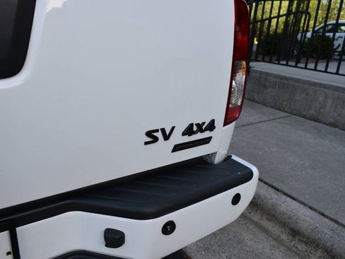 Used 2018 Nissan Frontier SV w/ Value Truck Package AWD/4WD image 29