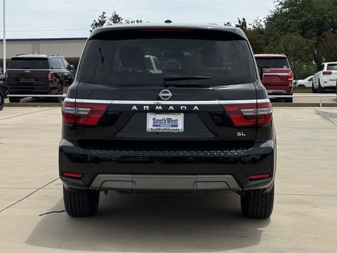 Used 2024 Nissan Armada SL w/ Captain's Chairs Package RWD image 6