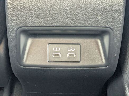 Used 2024 Toyota Corolla LE FWD image 27