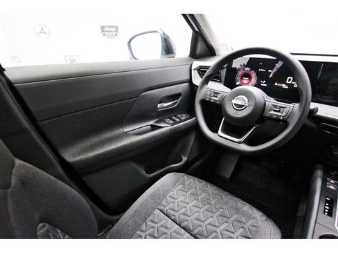 New 2026 Nissan Kicks SV image 6