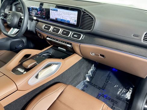 New 2026 Mercedes-Benz GLS 450 4MATIC image 28