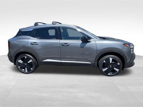 Used 2026 Nissan Kicks SR w/ Cold Weather Package AWD/4WD image 7