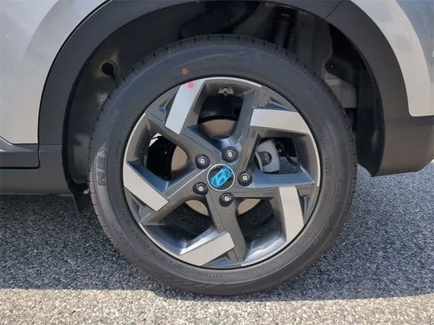 New 2026 Hyundai Venue SEL image 14