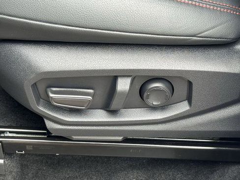 Certified 2025 Toyota Tacoma TRD Pro AWD/4WD image 28