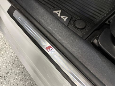 Used 2018 Audi A4 2.0T Ultra Premium w/ Convenience Package FWD image 18