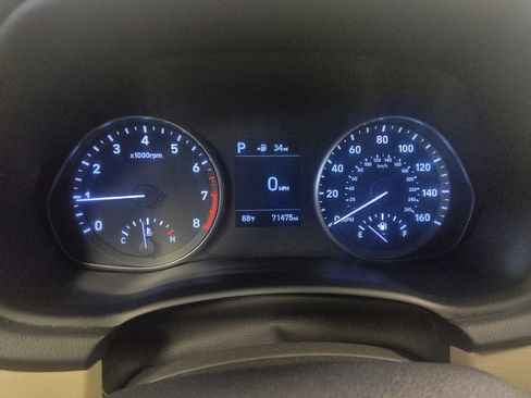 Used 2019 Hyundai Elantra GT FWD image 23