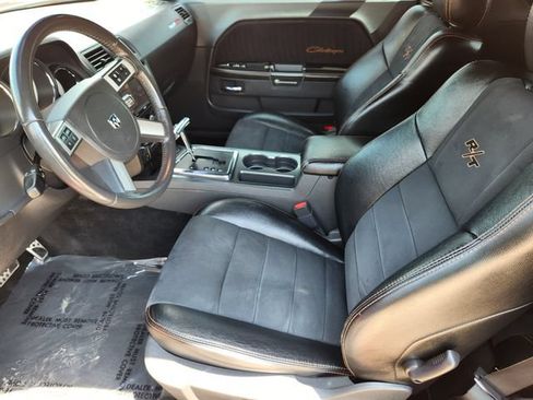 Used 2009 Dodge Challenger R/T RWD image 12