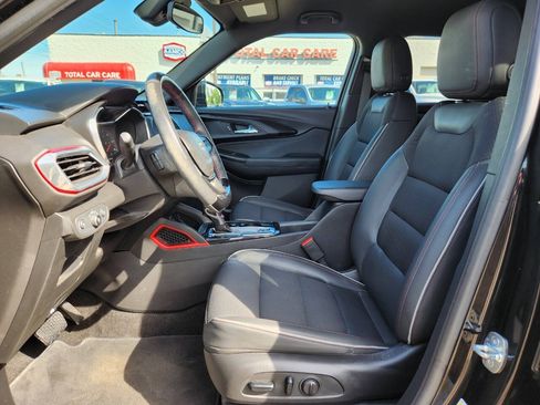 Used 2022 Chevrolet TrailBlazer RS AWD/4WD image 13