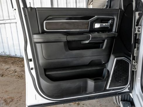 Used 2021 RAM 2500 Laramie AWD/4WD image 44