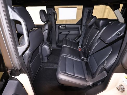 New 2026 Ford Bronco Outer Banks AWD/4WD image 12