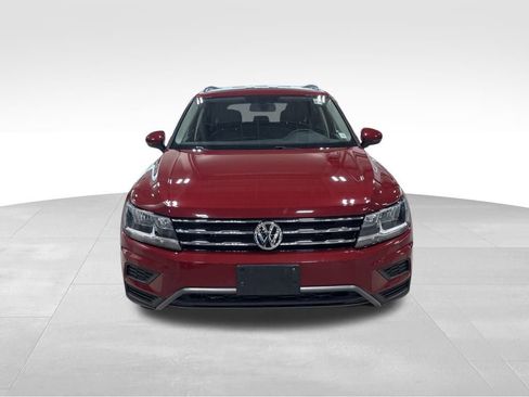 Used 2020 Volkswagen Tiguan SE image 23
