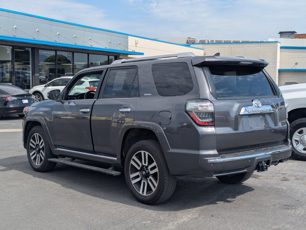 Used 2023 Toyota 4Runner Limited AWD/4WD image 7