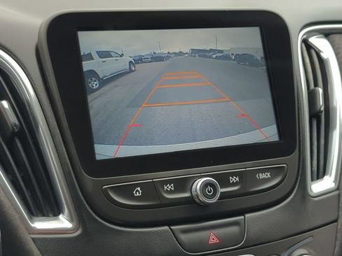 Used 2016 Chevrolet Malibu LT FWD image 18
