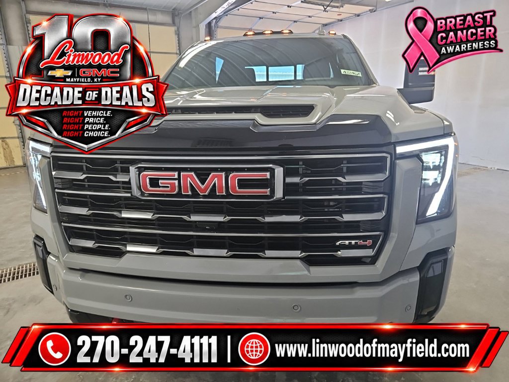 Used 2025 GMC Sierra 2500 AT4 w/ AT4 Premium Plus Package AWD/4WD image 3