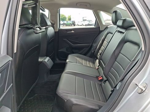 Used 2023 Volkswagen Jetta SE FWD image 13