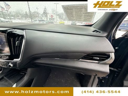Certified 2023 Chevrolet Traverse LT image 30