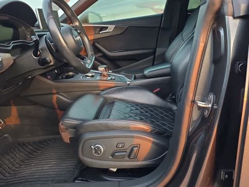 Used 2018 Audi S5 Prestige w/ S Sport Package image 2