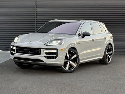 New 2025 Porsche Cayenne Turbo image 1