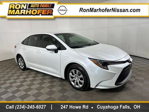Used 2025 Toyota Corolla LE image 1