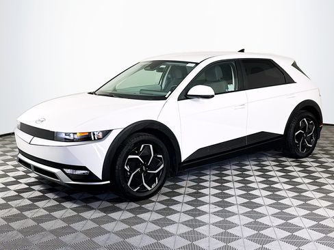 Used 2024 Hyundai Ioniq 5 SEL image 4