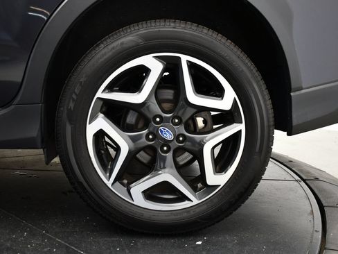 Used 2019 Subaru Crosstrek 2.0i Limited w/ Moonroof Package w/Navigation AWD/4WD image 11