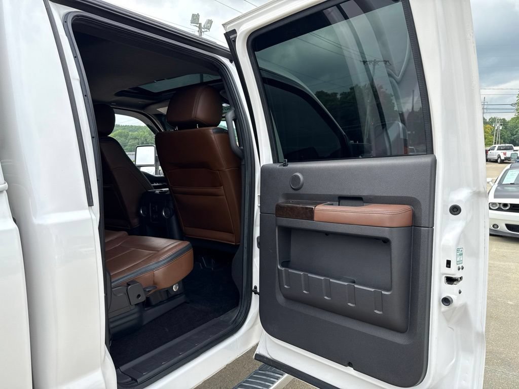Used 2016 Ford F250 Platinum w/ FX4 Off-Road Package AWD/4WD image 47