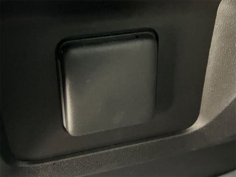 Used 2022 GMC Yukon Denali image 24