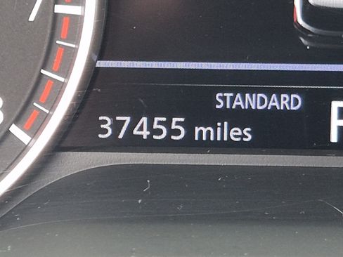 Used 2025 Nissan Pathfinder SV FWD image 45
