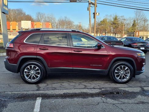 Used 2019 Jeep Cherokee Latitude Plus w/ Cold Weather Group image 8