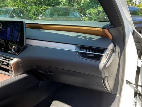 Used 2024 Lexus RX 350 Premium w/ Accessory Package (Z1) AWD/4WD image 26