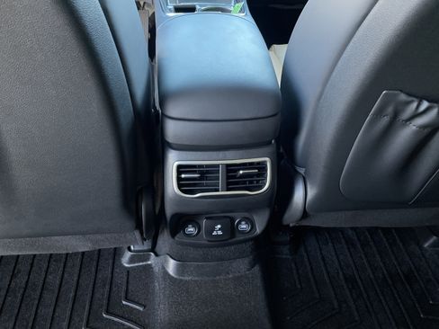 Used 2023 Hyundai Santa Fe Calligraphy image 30