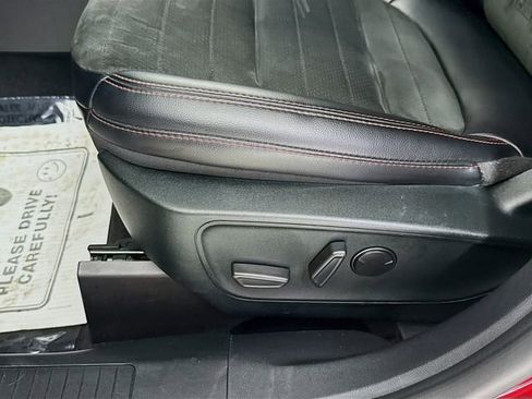 Certified 2022 Ford Escape SEL w/ SEL Stealth AWD Package image 20